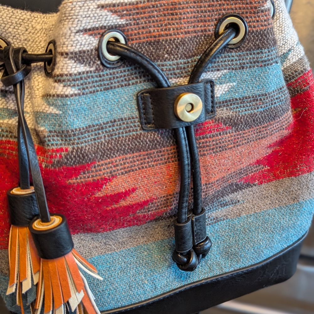 NWT Jen & Co Vegan/Aztec Flannel Drawstring Closure  Backpack - Picture 6 of 10